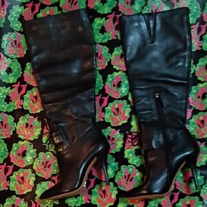 Pour La Victoire Black Leather Heeled Boots